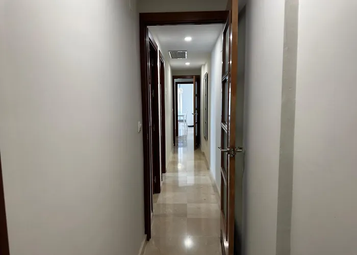 Duplex Centrico Con Terraza Y Parking Gratuito דירה